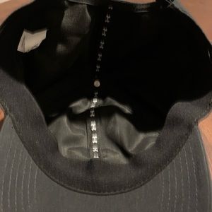 Under Armour Accessories - Under Armour Hat Women’s Black & Pink Under Armour Accessories - Under Armour Hat Women’s Black & Pink